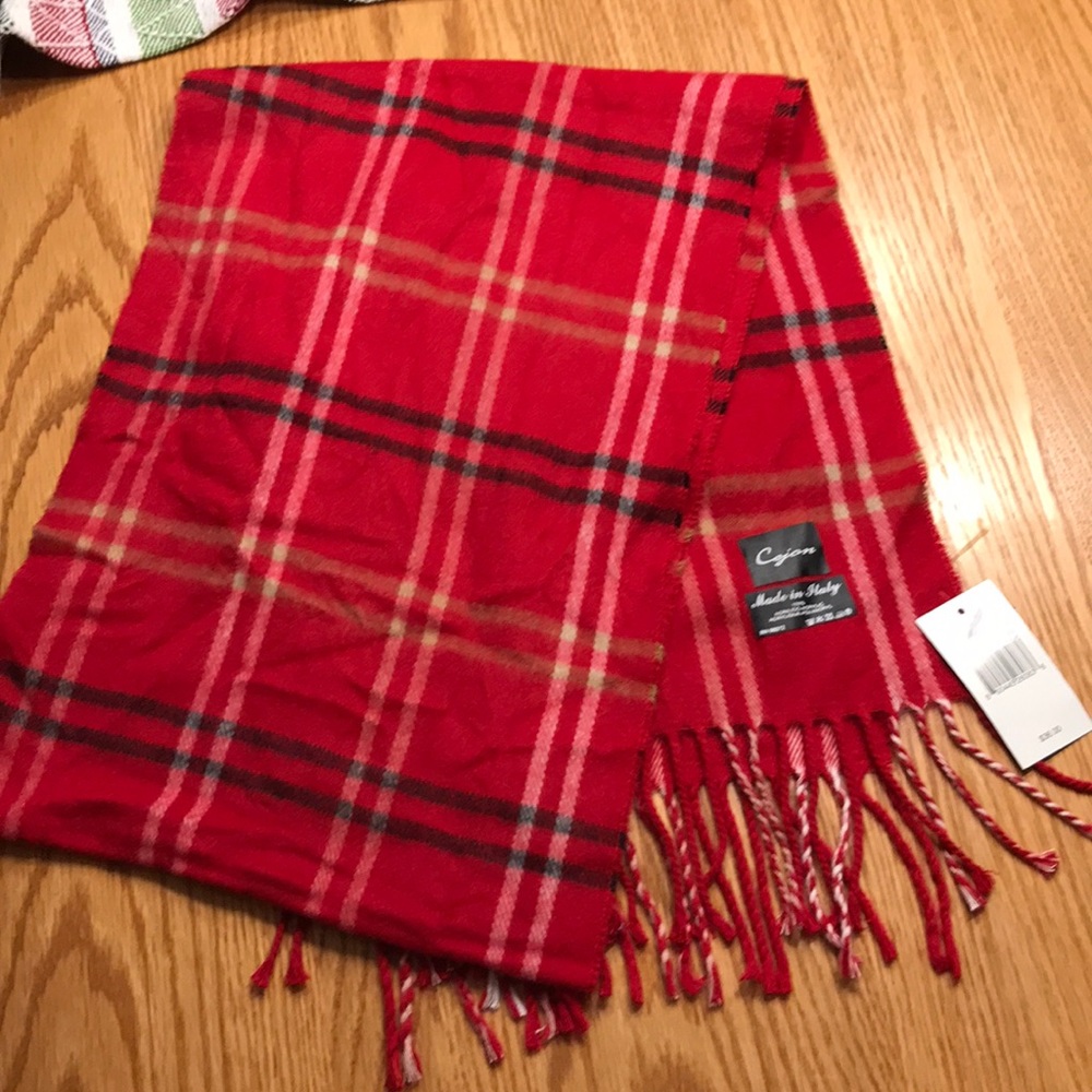NWT red plaid scarf